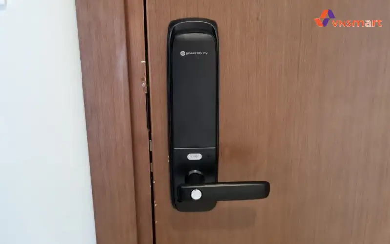 Khóa cửa điện tử vân tay Solity GM-6000BK
