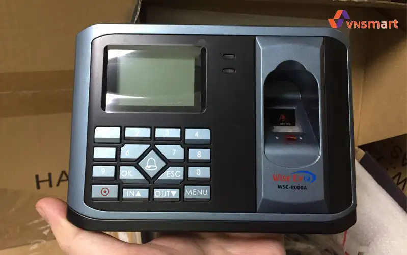 Máy chấm công vân tay WISE EYE 8000A